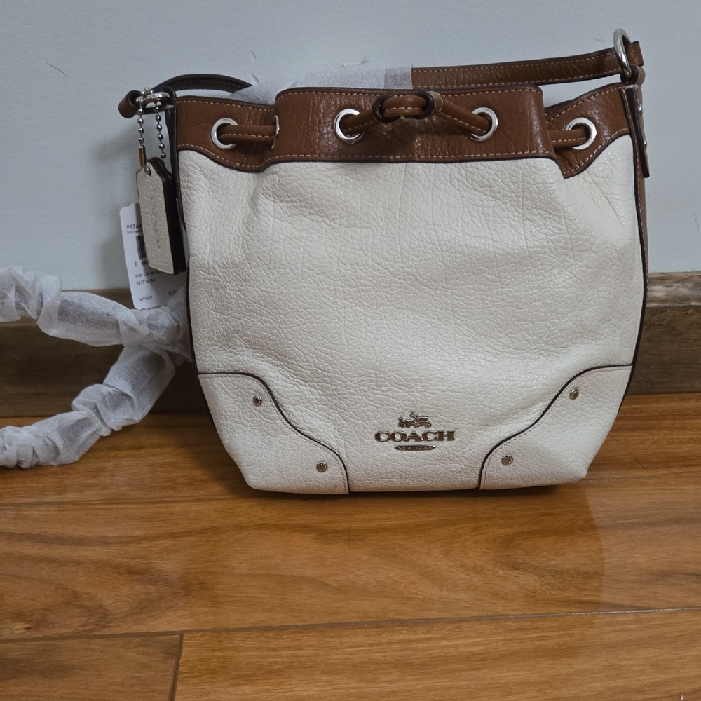 Coach White and Brown Leather Shoulder Bag with Drawstring Closure